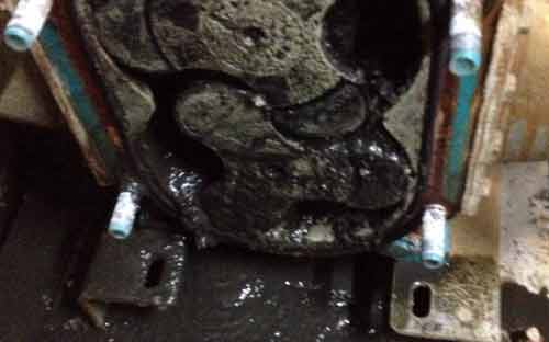 騰格里沙漠再現(xiàn)造紙黑液污染,如何運用濃漿泵加強環(huán)保！